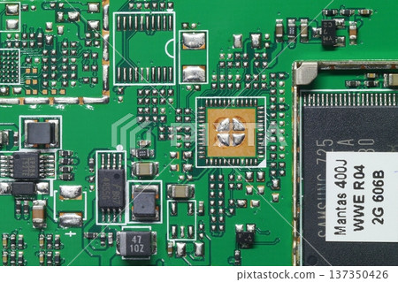 汽車導航系統內部的電子電路 汽車導航系統內部的電子電路 137350426