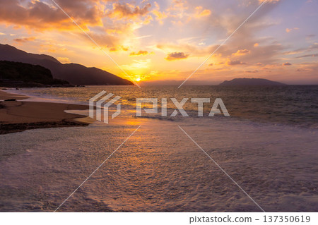 Nagata Inakahama Sea Turtle Spawning Site Yakushima Evening Scene (Autumn) Nagata Inakahama Sea Turtle Spawning Site Yakushima Evening Scene (Autumn) 137350619
