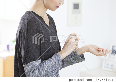 Women wearing perfume 137351494