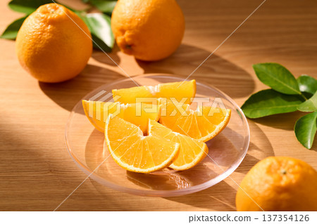 Dekopon served on a glass plate 137354126