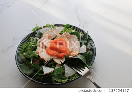 Fresh salad 137354157