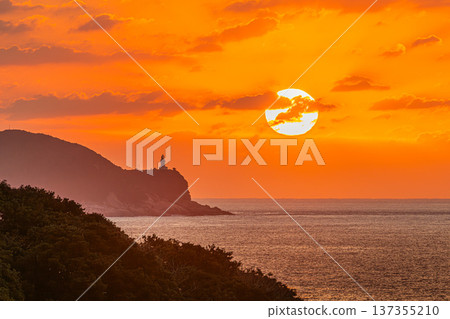 Yakushima Lighthouse and Sunset Yakushima Evening Scene (Winter) Yakushima Lighthouse and Sunset Yakushima Evening Scene (Winter) 137355210