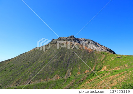 Climbing scenery of Mount Nasu Climbing scenery of Mount Nasu 137355319
