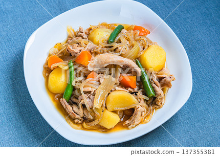 Nikujaga，一道經典的家常菜 137355381