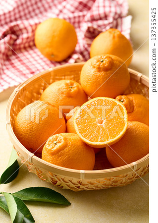 籃子裡的德科蓬 137355425