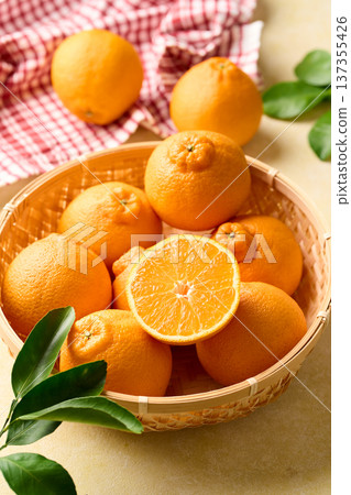 籃子裡的德科蓬 137355426