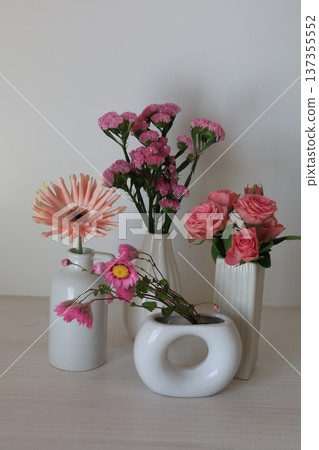 Pink flowers Pink flowers 137355552