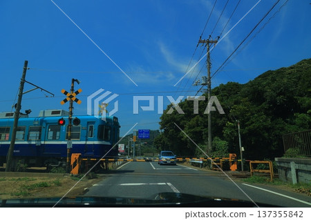 藍天下的列車 137355842