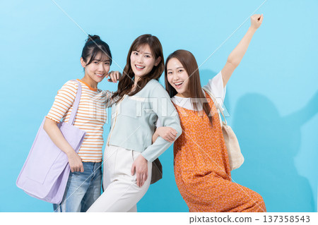 Good friend young woman Good friend young woman 137358543