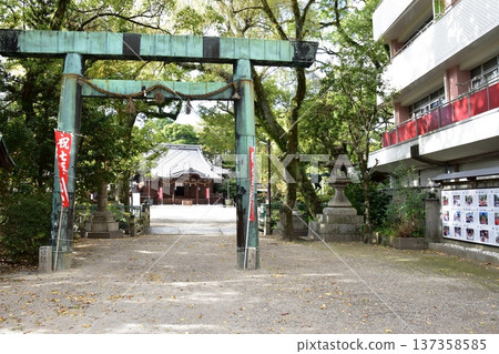 諏訪神社，三重縣四日市市，第二鳥居，參拜殿及資訊牌 137358585