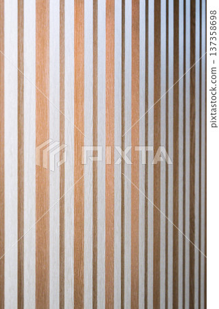 橙棕色和白色木紋面板條紋紋理 - 室內材質背景 137358698
