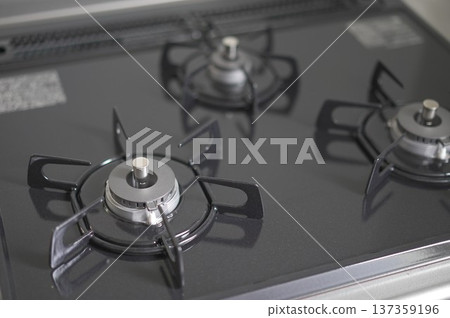 Gas stove (3 burners, freestanding type) 137359196