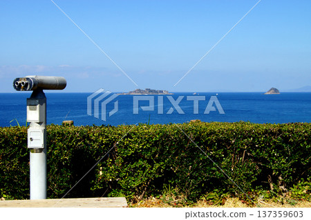View of the north observation deck at Suisen no Oka Park, Mozaki Dinosaur Park in Nagasaki 137359603