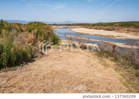 從京都府京田邊市常陽市山城橋眺望木津川 137360289