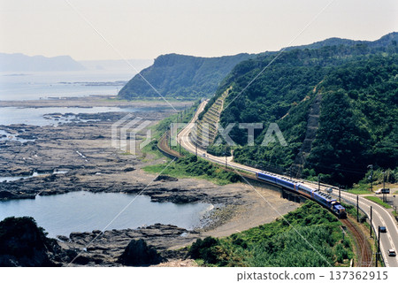 2007: DE101152 Rapid Goodbye Kinokuni Seaside train running on the Kisei Main Line 2007: DE101152 Rapid Goodbye Kinokuni Seaside train running on the Kisei Main Line 137362915