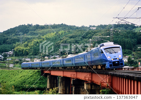 2007年:七列883系列Sonic特快列車在日保本線上運行 2007年:七列883系列Sonic特快列車在日保本線上運行 137363047