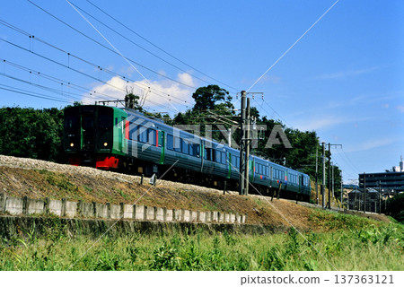 2007: Four-car 783 series Midori express train running on the Tokaido Main Line 2007: Four-car 783 series Midori express train running on the Tokaido Main Line 137363121