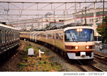 2007: 485 Series L Limited Express Raicho train running on the Tokaido Line 2007: 485 Series L Limited Express Raicho train running on the Tokaido Line 137363127
