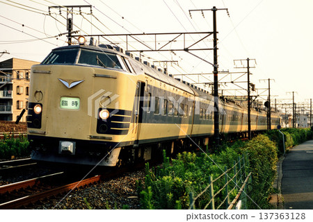 2007年：583系甲子園特快列車在東海道線運行 137363128