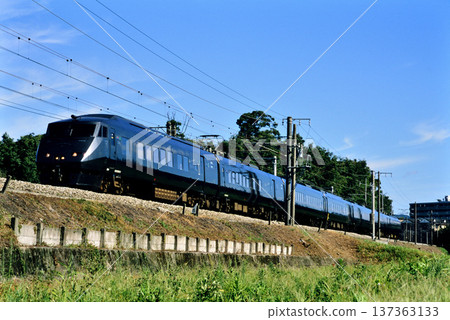 2007年：七列787系接力燕號特快列車在東海道本線上運行 137363133