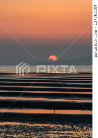 日落在御手洗海岸染上黃昏 137363204