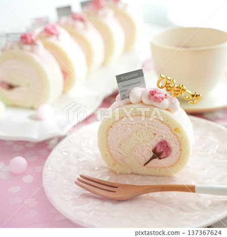 Cute Hinamatsuri Roll Cake Cute Hinamatsuri Roll Cake 137367624