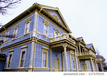 The beautiful blue-gray and yellow former Hakodate Ward Public Hall, a symbol of the Hakodate-Motomachi area The beautiful blue-gray and yellow former Hakodate Ward Public Hall, a symbol of the Hakodate-Motomachi area 137370591