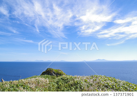 Kunashiri Island seen from Shiretoko Whale Viewing Hill Park Kunashiri Island seen from Shiretoko Whale Viewing Hill Park 137371901