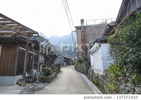大川內山的城鎮風貌，這裡是許多鍋島燒陶器的故鄉 137371910
