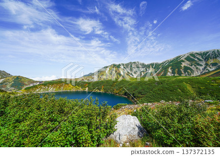 初秋的立山“禦庫裡池” 137372135