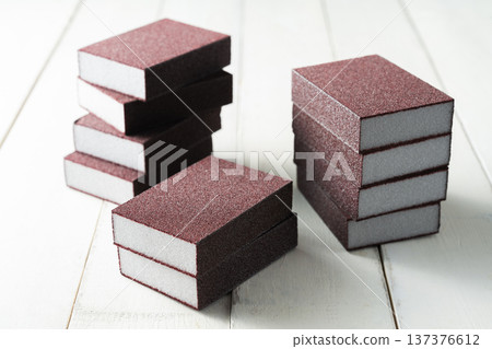 Sandpaper block Sandpaper block 137376612