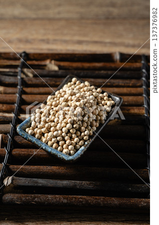 White pepper White pepper 137376982