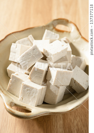 Tofu Tofu 137377118