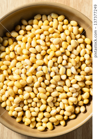 soy beans  137377249