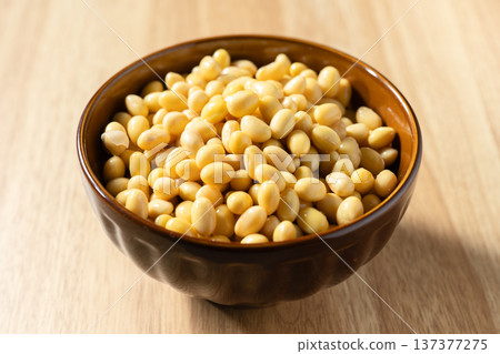 soy beans soy beans 137377275