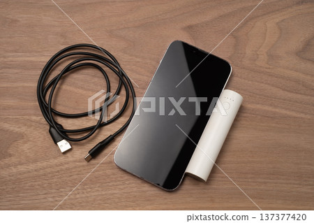 Smartphone, charging cable and mobile battery Smartphone, charging cable and mobile battery 137377420