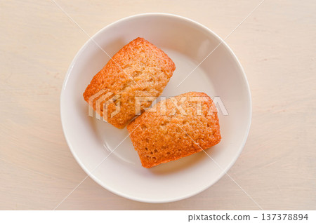 Two financiers Two financiers 137378894