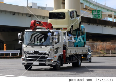 Carrier car (vehicle carrier) 137380055