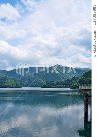 Lake Okutama, dam embankment lake side (summer, June) 137388999