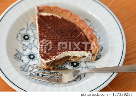 Sweet and delicious tiramisu Sweet and delicious tiramisu 137389295