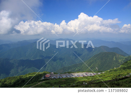 伊吹山 137389802