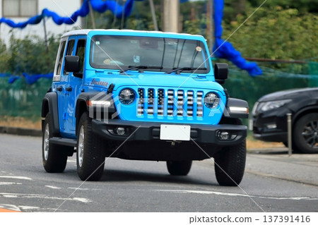 American SUV vehicle 137391416