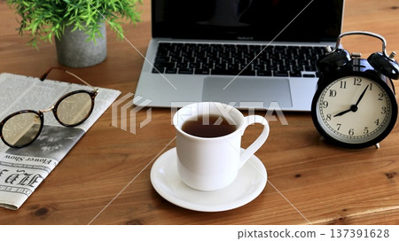 Morning coffee/Coffee break Morning coffee/Coffee break 137391628