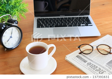 Morning coffee/Coffee break Morning coffee/Coffee break 137391631