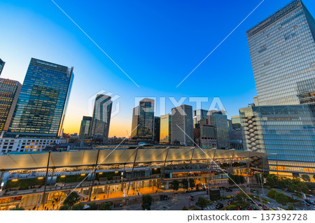 Tokyo, Chiyoda Ward, Marunouchi, Tokyo Station night view (from Yaesu Terrace, Tokyo Midtown Yaesu) 137392728