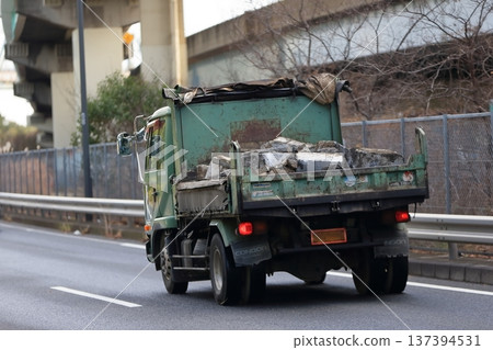 Dump truck image Dump truck image 137394531