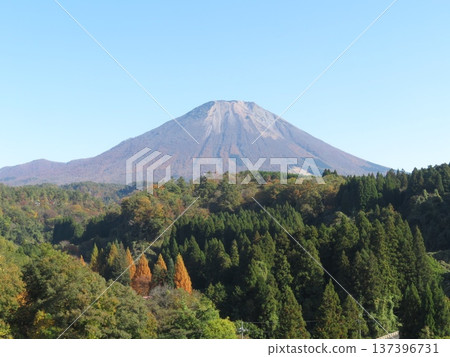 Mt. Daisen, Hoki Town, Tottori Prefecture 137396731