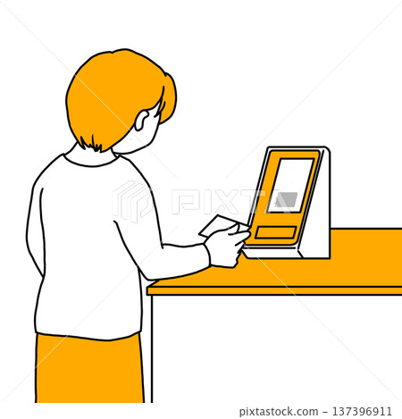 一位女士正在接受她的「我的號碼卡」申請。 137396911