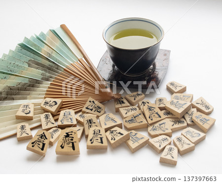 Shogi, Shogi pieces, folding fans, teacups, tea trays Shogi, Shogi pieces, folding fans, teacups, tea trays 137397663