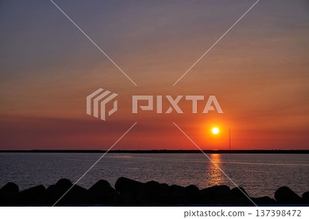 Sunset at Noshiro Port, Omoriyama, Noshiro City, Akita Prefecture Sunset at Noshiro Port, Omoriyama, Noshiro City, Akita Prefecture 137398472